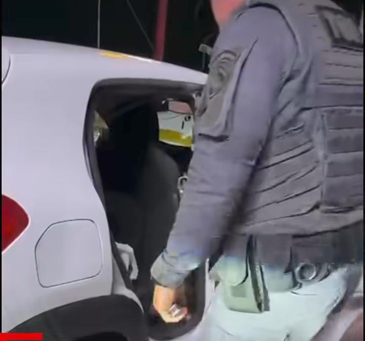 Casal é preso trazendo mais de 5 quilos de maconha especial para Itupeva